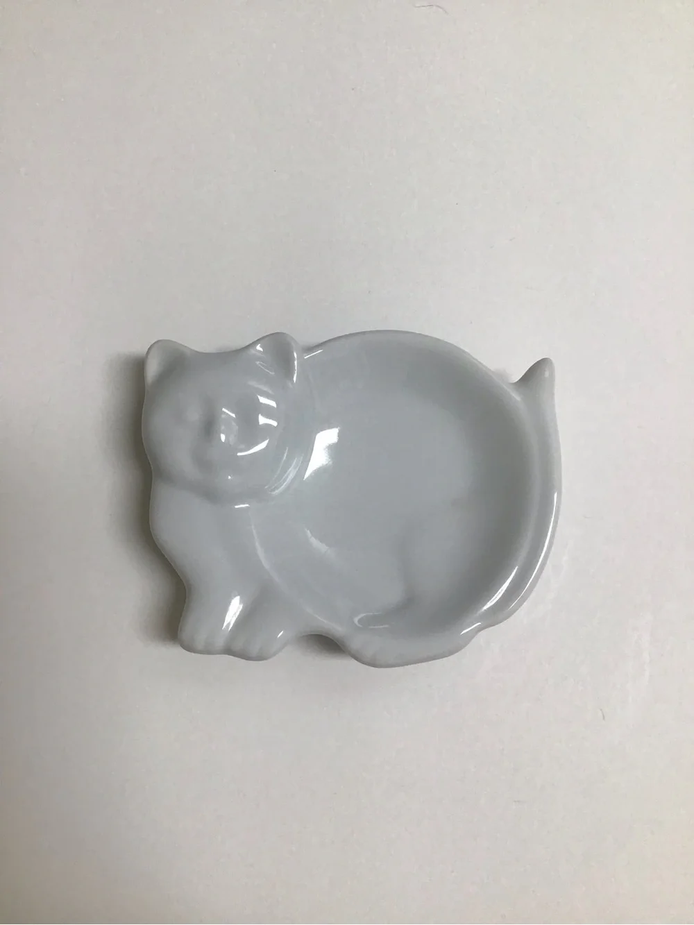 Knobler Porcelain White Cat Tea Bag Holder Trinket Dish Gum 3x4” Japan Vintage